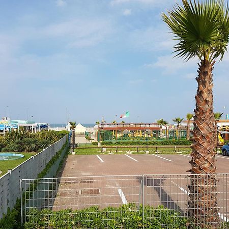Sottomarina Beach Apartment Кіоджа Екстер'єр фото